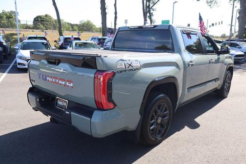 2024 Toyota Tundra Hybrid Platinum