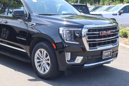 Onyx Black 2023 GMC Yukon XL SLT
