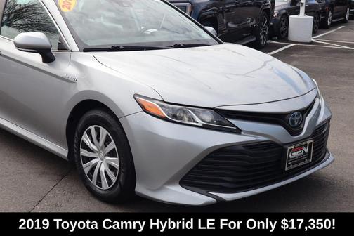 Celestial Silver Metallic 2019 Toyota Camry Hybrid LE