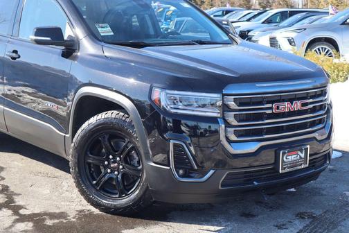 2023 GMC Acadia AWD AT4
