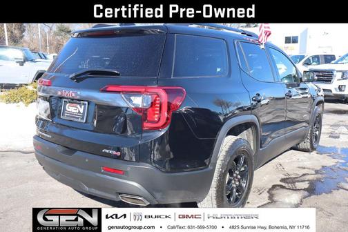 2023 GMC Acadia AWD AT4