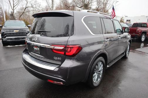 2024 INFINITI QX80 Luxe