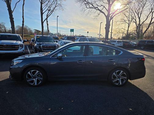 2022 Subaru Legacy Touring XT
