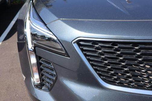 2020 Cadillac XT4 Luxury