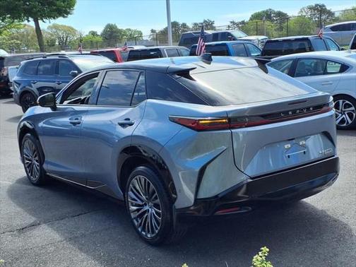 2023 Lexus RZ 450e Luxury