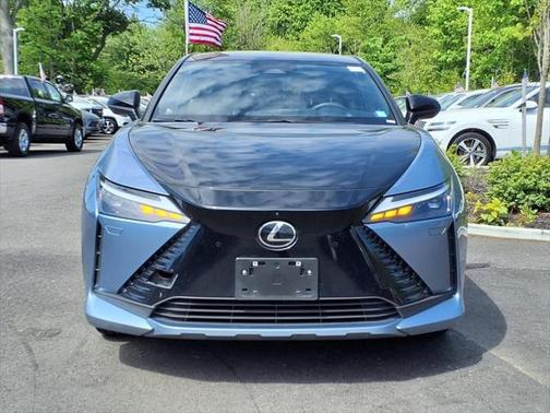 2023 Lexus RZ 450e Luxury