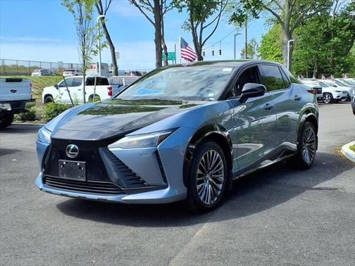 2023 Lexus RZ 450e Luxury