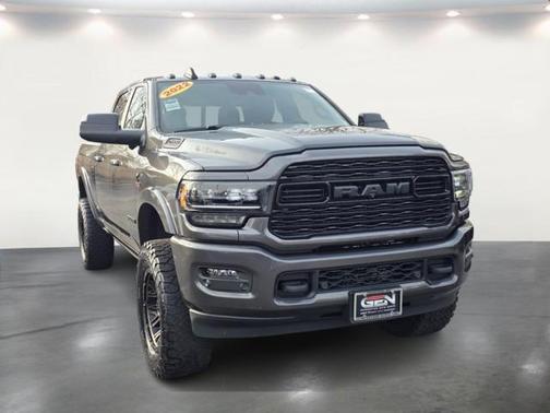 2022 RAM 2500 Limited Crew Cab 4x4 6'4' Box