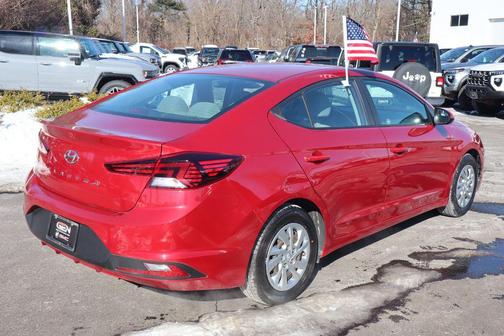 2020 Hyundai ELANTRA SE