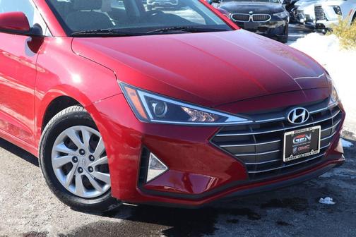 2020 Hyundai ELANTRA SE