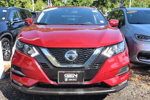 2022 Nissan Rogue Sport SV