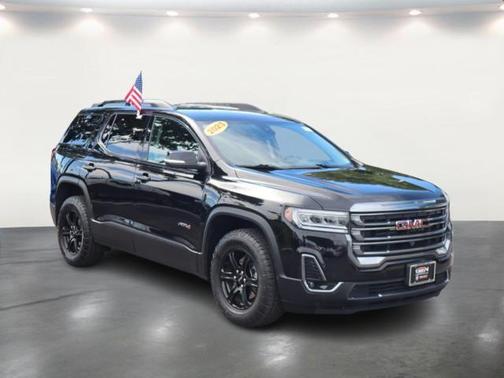 2023 GMC Acadia AWD AT4