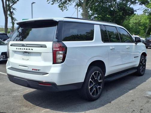 2021 Chevrolet Suburban RST