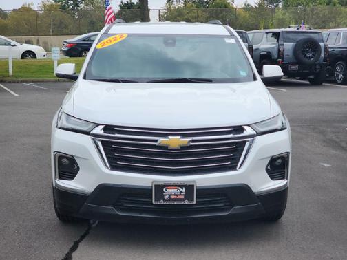 2022 Chevrolet Traverse LT Leather