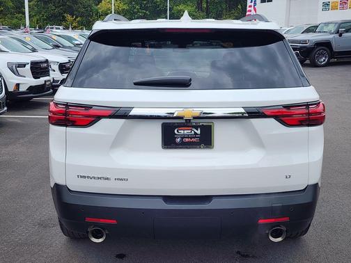 2022 Chevrolet Traverse LT Leather