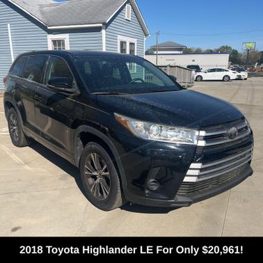 Midnight Black Metallic 2018 Toyota Highlander LE I4