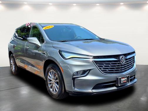 2023 Buick Enclave Essence AWD