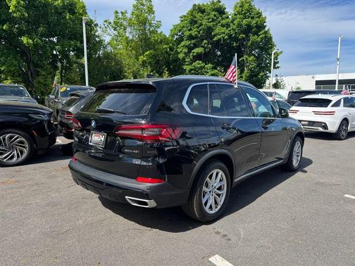 Jet Black 2022 BMW X5 xDrive40i