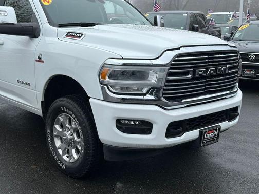 2024 RAM 2500 Laramie Crew Cab 4x4 6'4' Box
