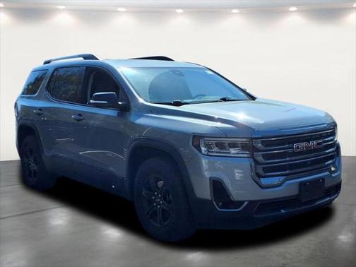 2023 GMC Acadia AWD AT4