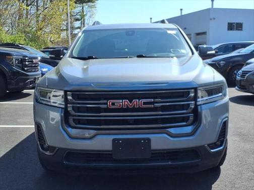 2023 GMC Acadia AWD AT4