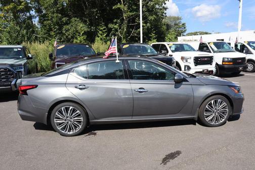 2024 Nissan Altima 2.5 SL