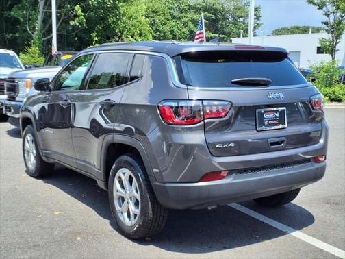 2024 Jeep Compass Sport