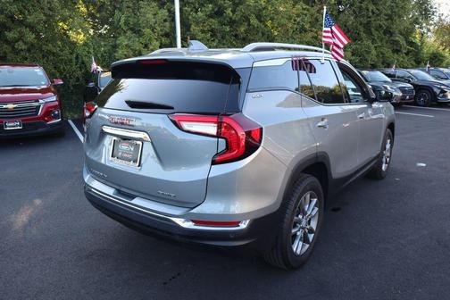 2023 GMC Terrain SLT