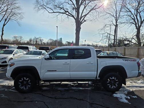 2022 Toyota Tacoma TRD Off Road