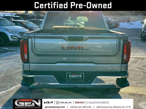 2025 GMC Sierra 1500 SLT