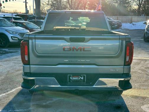 2025 GMC Sierra 1500 SLT