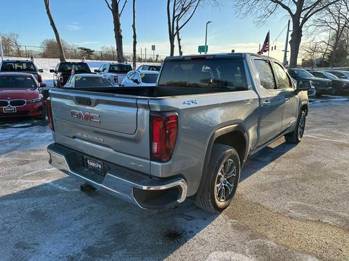 2025 GMC Sierra 1500 SLT