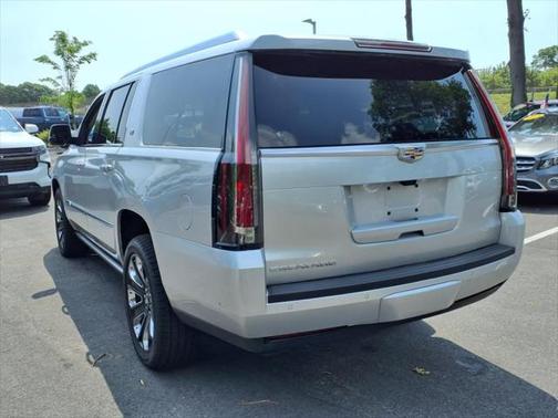 2020 Cadillac Escalade ESV Premium Luxury