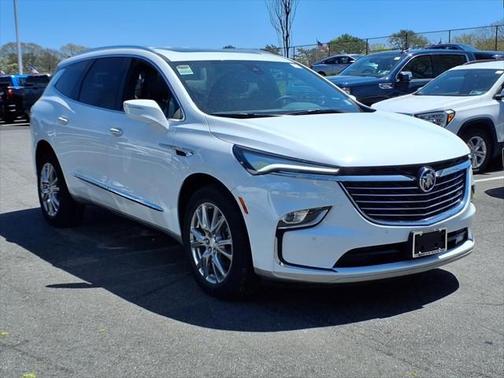 2022 Buick Enclave AWD Essence