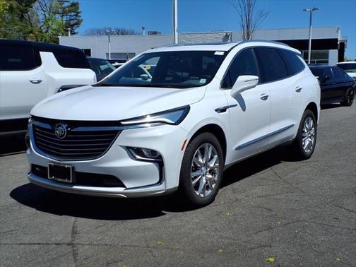 2022 Buick Enclave AWD Essence