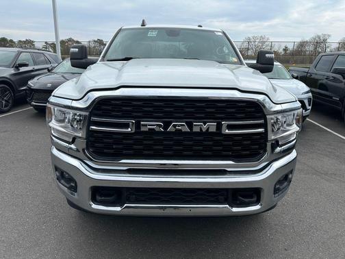 Bright White Clearcoat 2024 RAM 2500 Big Horn Crew Cab 4x4 6'4' Box