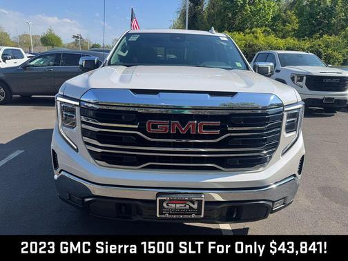 White Frost Tricoat 2023 GMC Sierra 1500 SLT