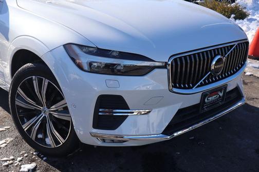 2022 Volvo XC60 B5 Inscription