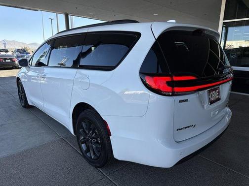 2021 Chrysler Pacifica Limited