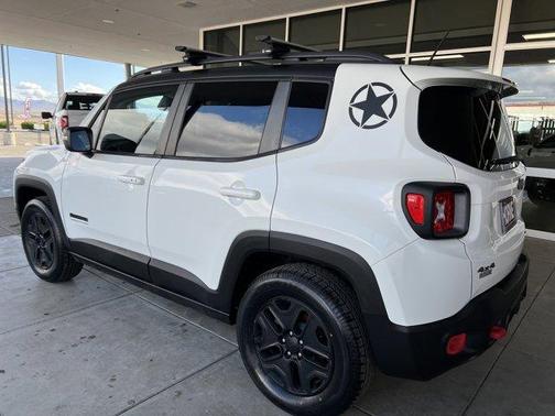 2017 Jeep Renegade Trailhawk