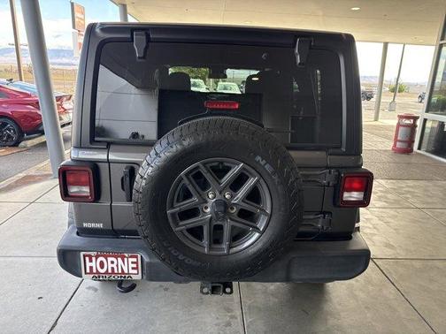 Granite Crystal Clearcoat Metallic 2024 Jeep Wrangler Sport