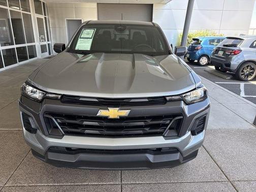 Sterling Gray Metallic 2026 Chevrolet Colorado LT