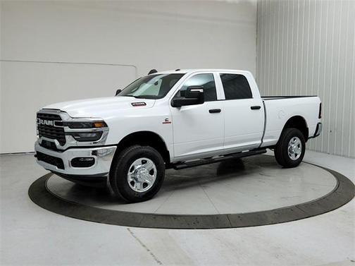 2025 RAM 2500 Tradesman Crew Cab 4x4 6'4' Box