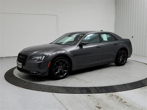 2022 Chrysler 300 S