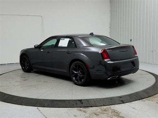 2022 Chrysler 300 S