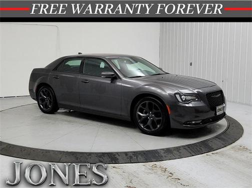 2022 Chrysler 300 S