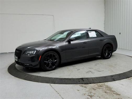 2022 Chrysler 300 S