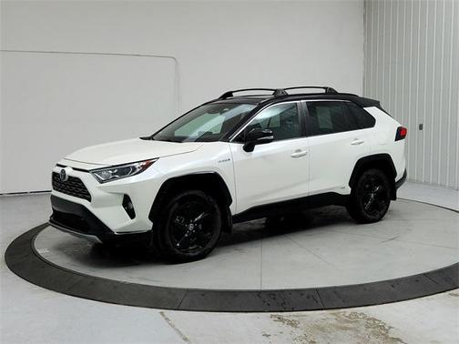 2021 Toyota RAV4 Hybrid SE