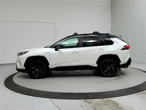 2021 Toyota RAV4 Hybrid SE