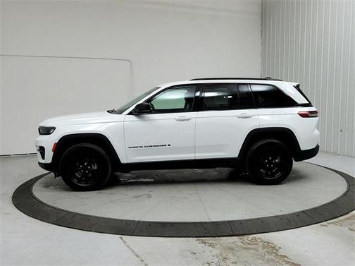 2024 Jeep Grand Cherokee Altitude